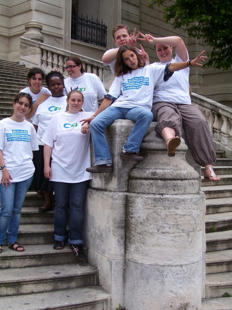 les jeunes volontaires cuve 2009 -- Cliquez pour voir l'image en entier